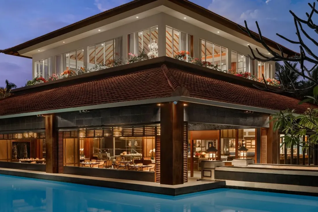 Banyubiru Restaurant at The Laguna, a Luxury Collection Resort & Spa in Nusa Dua