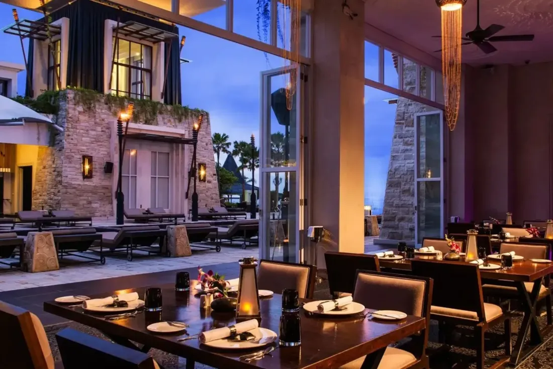 Sakala Beach Club at The Sakala Resort Bali in Nusa Dua